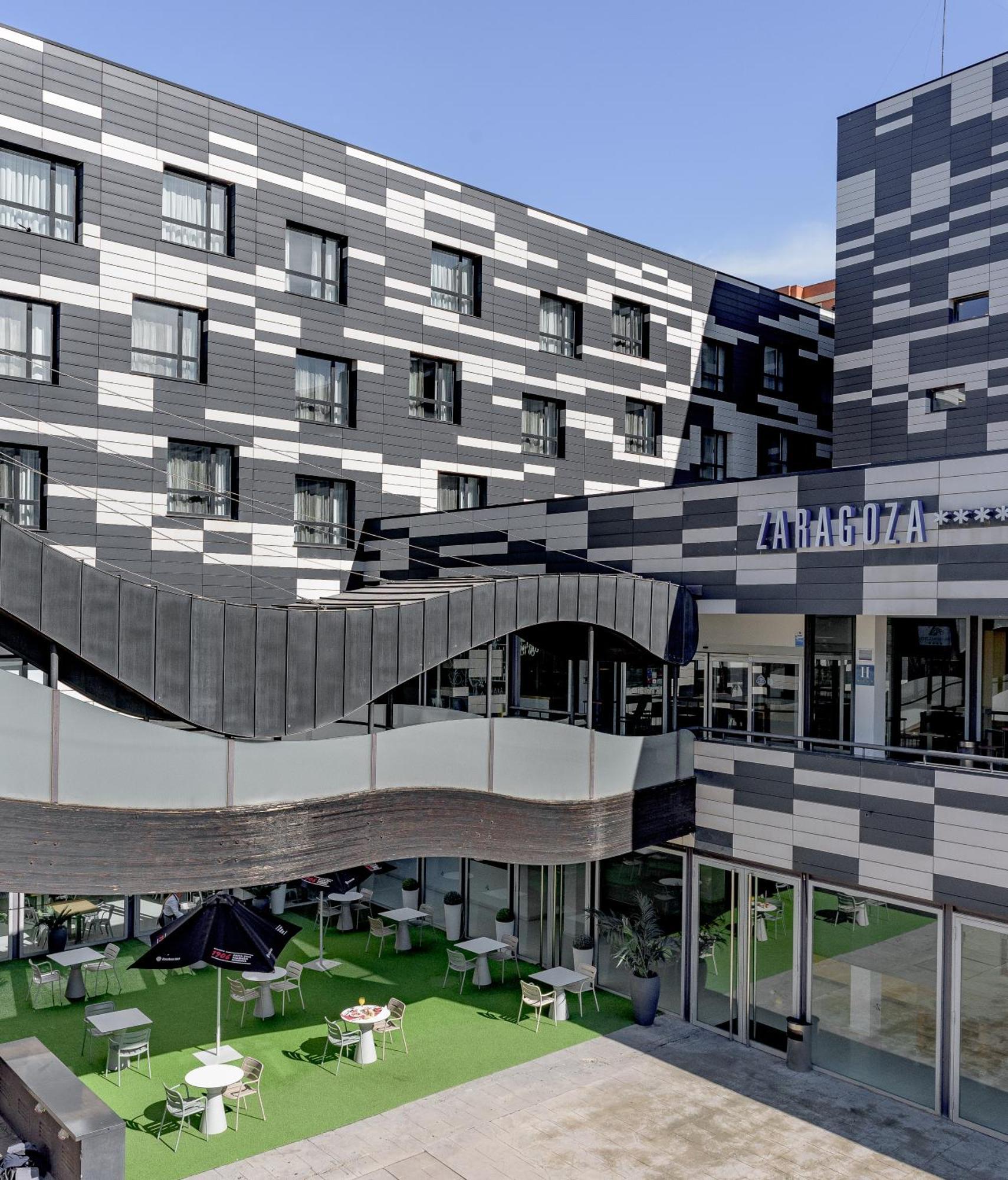 Hotel Zentral Ave Saragoça Exterior foto